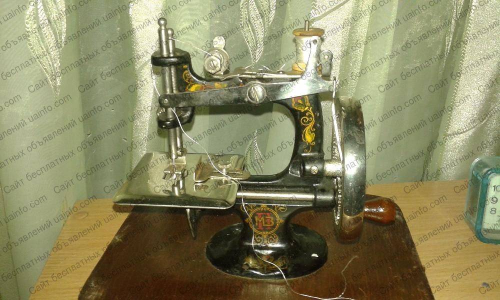 Фото: Продам швейную машину (госшвеймашина) челнок