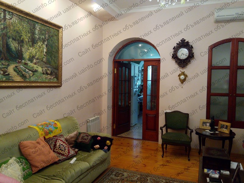Фото: Продается двухкомнатная квартира со своим двором в центре Ялты