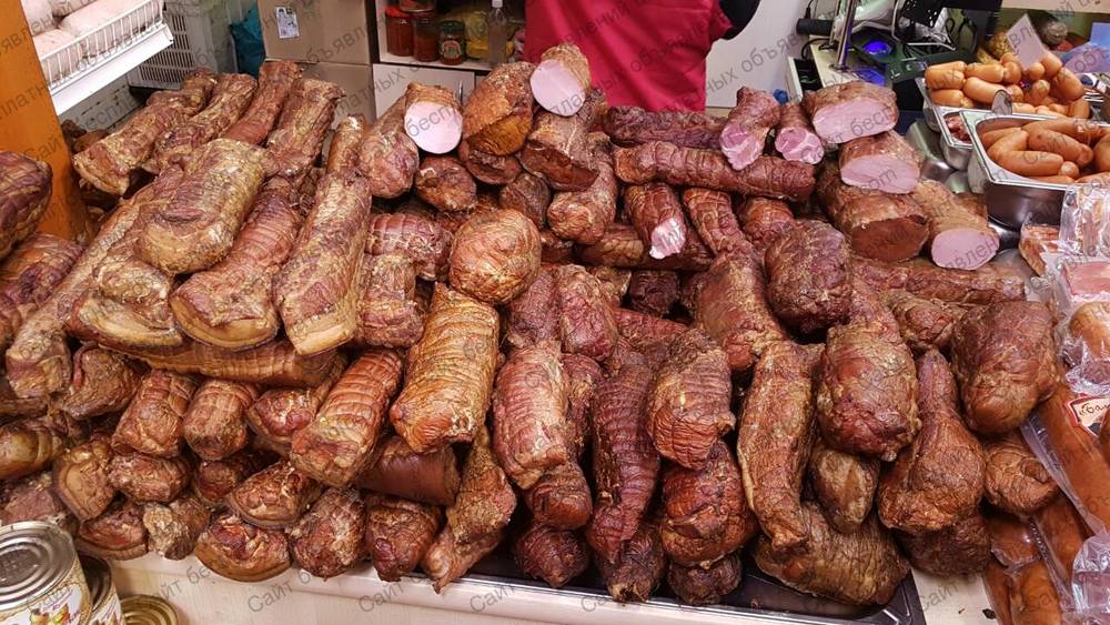 Фото: Оптовая торговля колбасами и домашними копчения