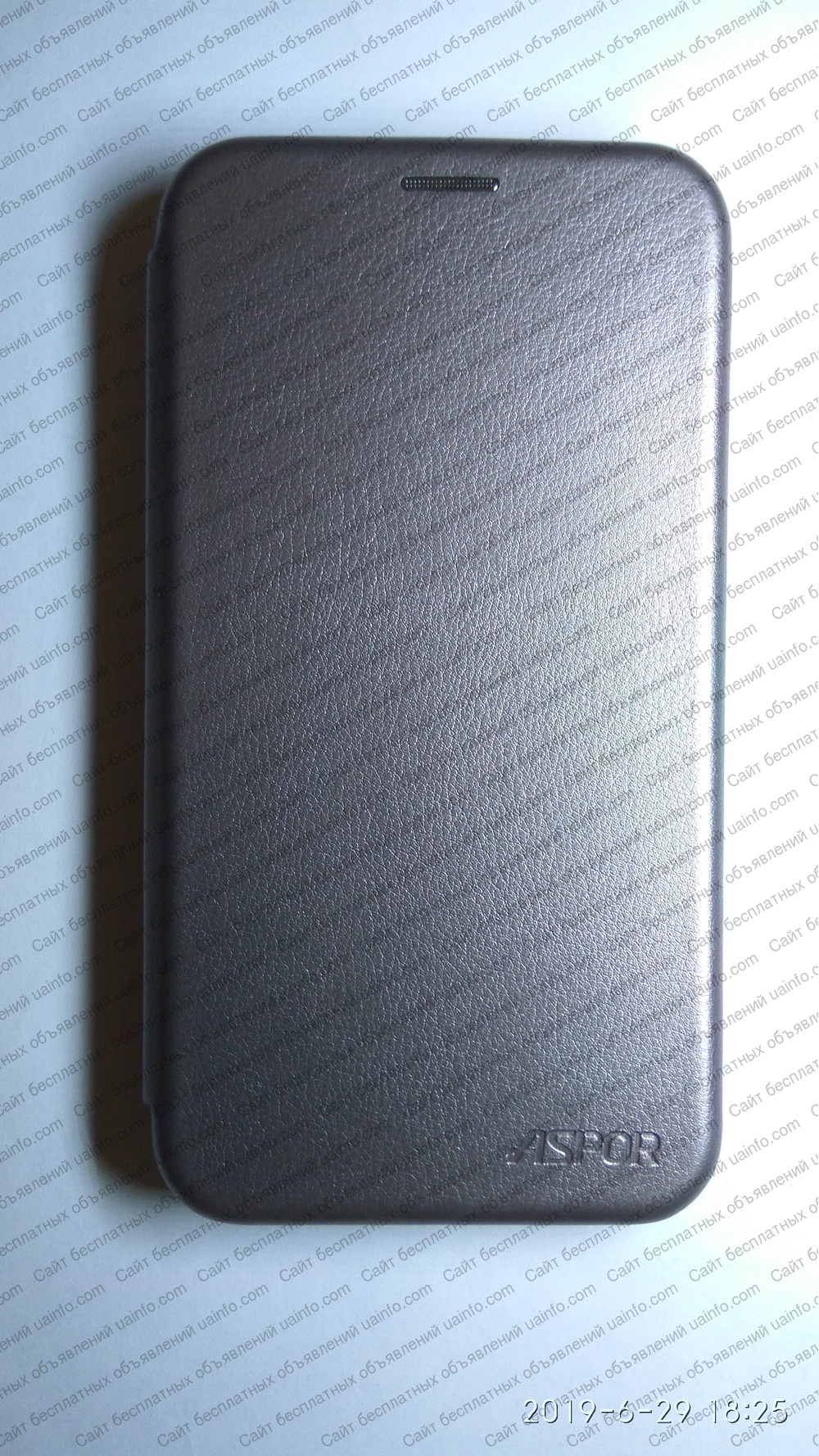 Фото: Чехол-книжка на Samsung J7