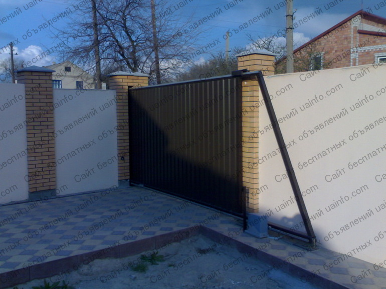 Фото: Откатные и распашные автоматические ворота калитки забор из профнастила