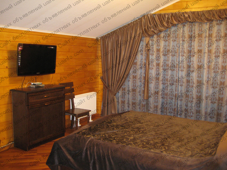Фото: Загородная гостиница в Харькове в деревянном доме-срубе за городом