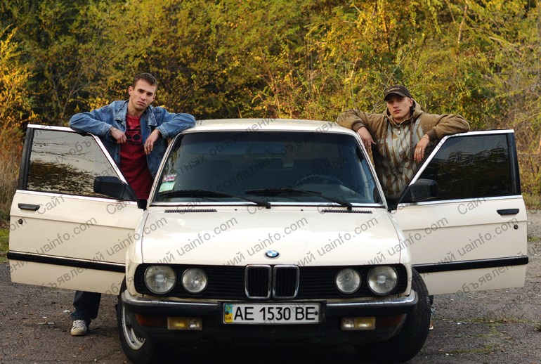 Фото: Продам BMW 525 85 г. в. (двигатель М50 2. 0. 95 г. в. ) 