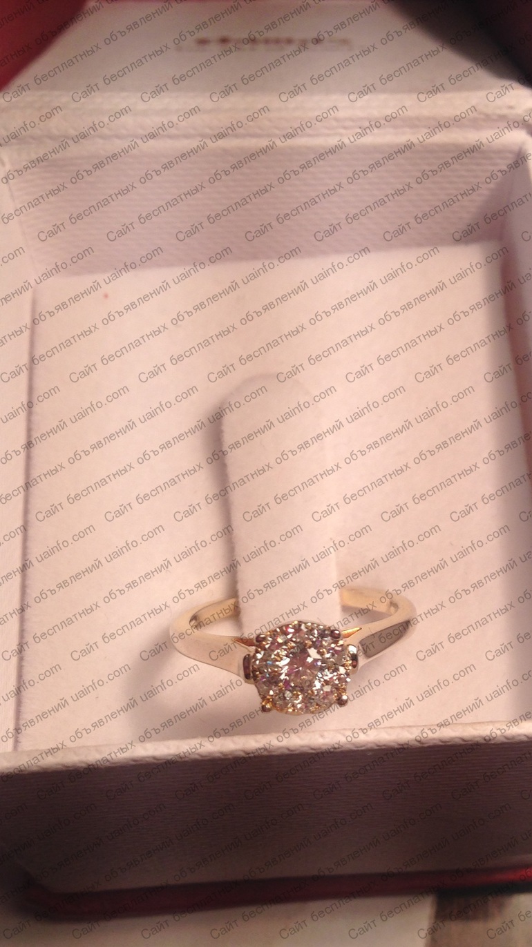 Фото: Продам кольцо с бриллиантами