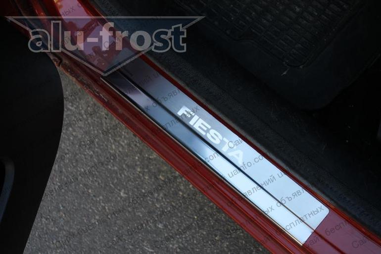 Фото: Tuning накладки на пороги защитные алуфрост Ford Fiesta 5D 2002-2008
